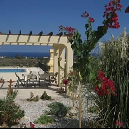 3 Bed Luxury With Private Pool And Sea Views Villa *